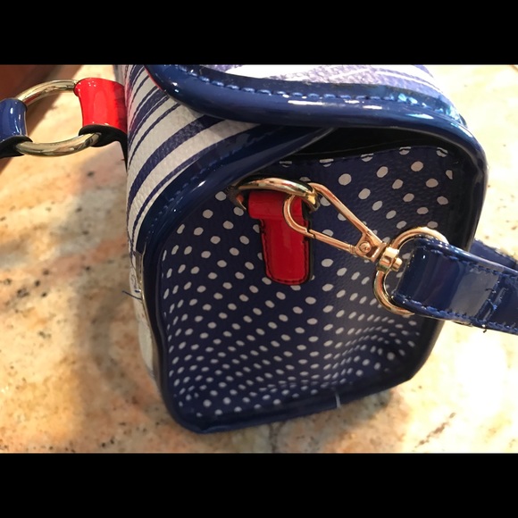 Fun purse removable shoulder strap - Picture 5 of 8